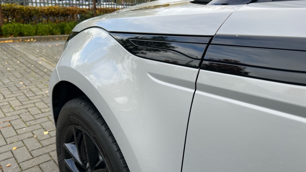 Used Land Rover Range Rover Evoque 2025 for sale - 76672588: Photo 20