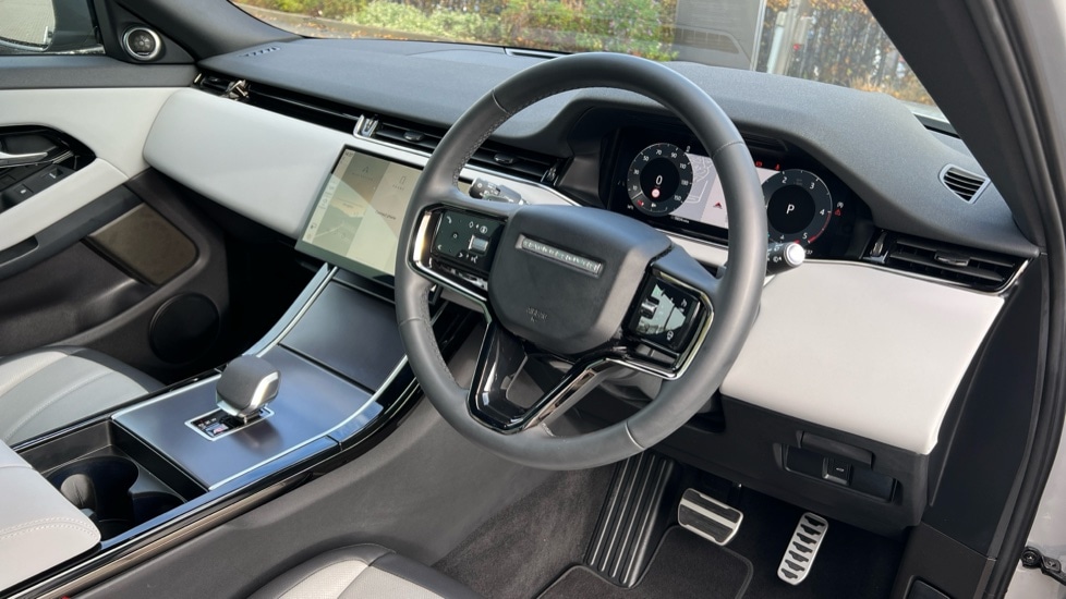 Used Land Rover Range Rover Evoque 2025 for sale - 76672588: Photo 28