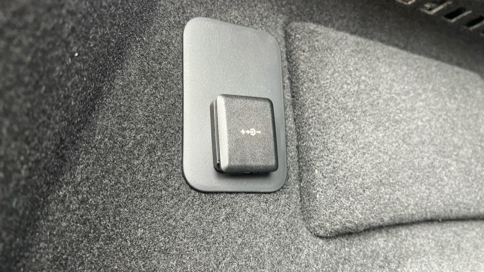 Used Land Rover Range Rover Evoque 2025 for sale - 76672588: Photo 51