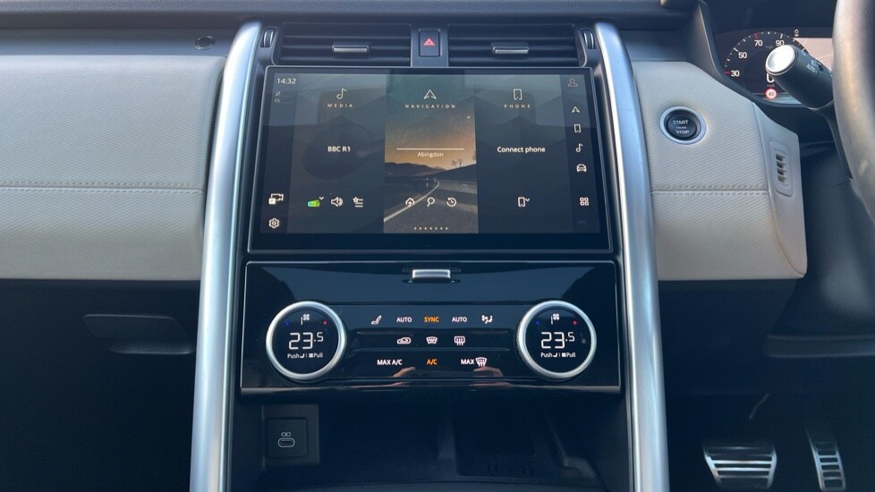 Used Land Rover Discovery 2023 for sale - 76851154: Photo 14