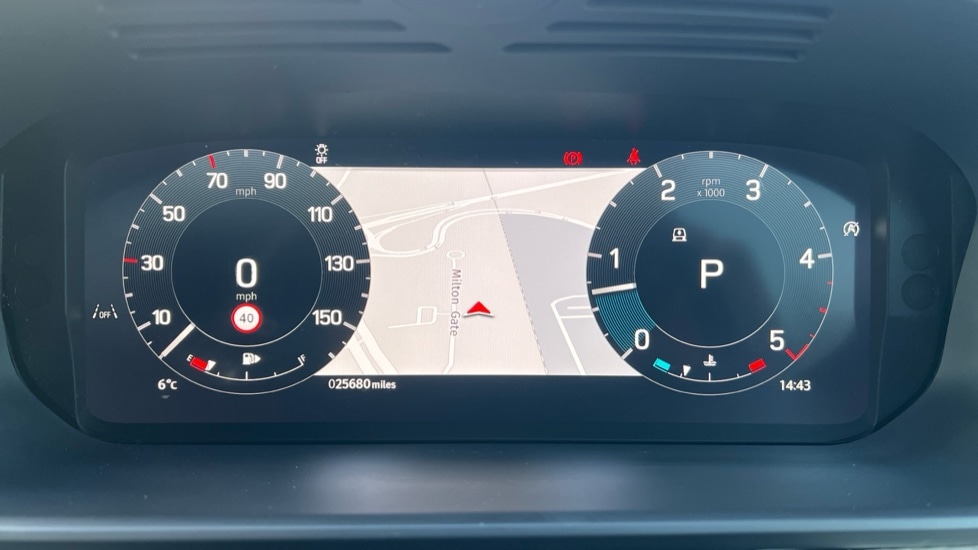 Used Land Rover Discovery 2023 for sale - 76851154: Photo 16