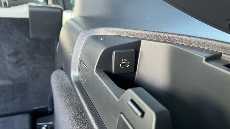 Used Land Rover Discovery 2023 for sale - 76851154: Photo 54