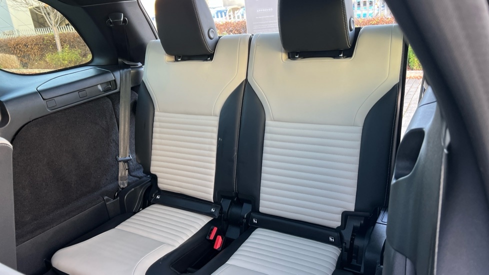 Used Land Rover Discovery 2023 for sale - 76851154: Photo 57