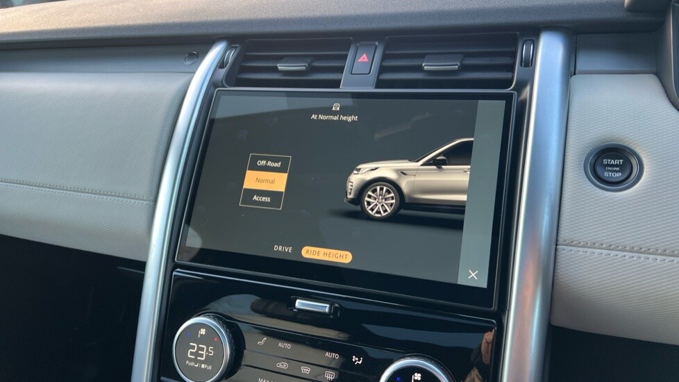 Used Land Rover Discovery 2023 for sale - 76851154: Photo 67