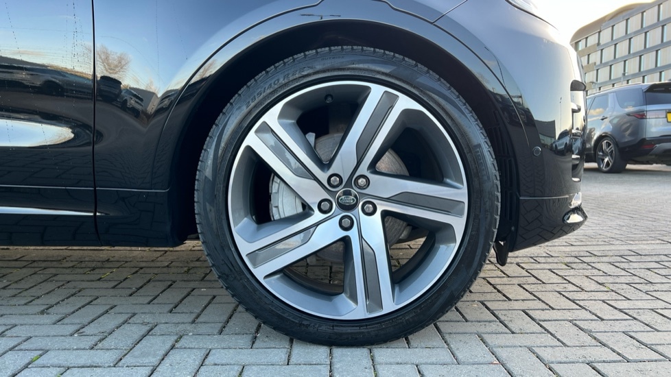 Used Land Rover Discovery 2023 for sale - 76851154: Photo 8