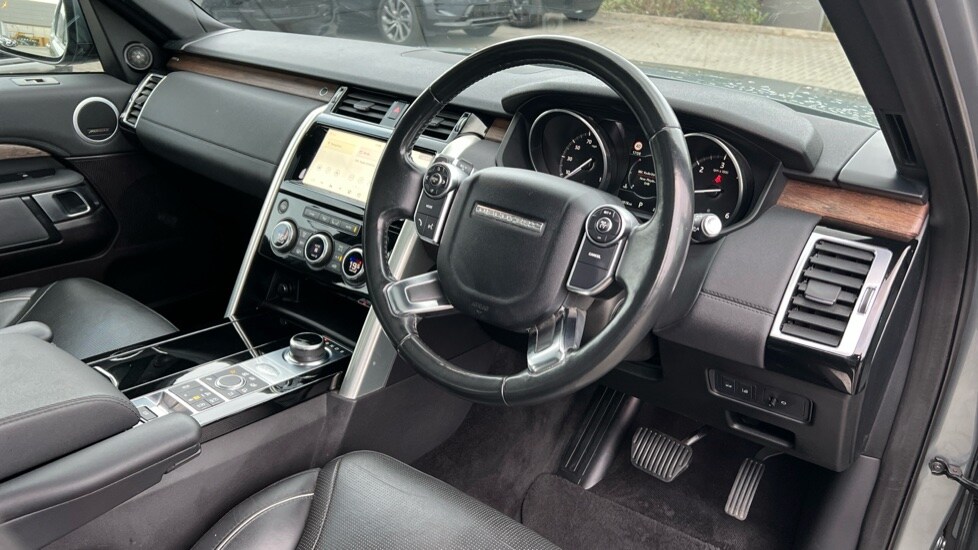 Used Land Rover Discovery 2017 for sale - 76273006: Photo 28