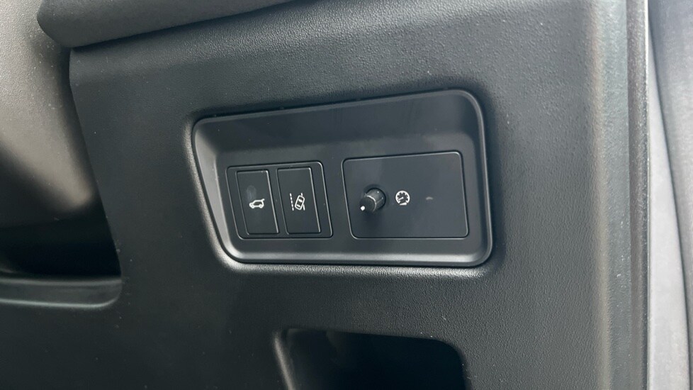 Used Land Rover Discovery 2017 for sale - 76273006: Photo 44