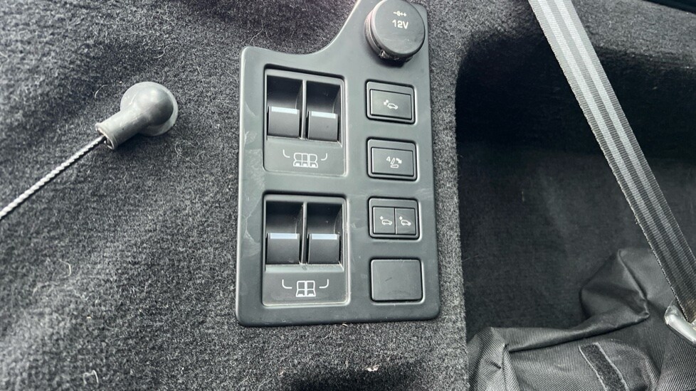 Used Land Rover Discovery 2017 for sale - 76273006: Photo 53
