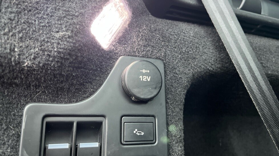 Used Land Rover Discovery 2017 for sale - 76273006: Photo 54