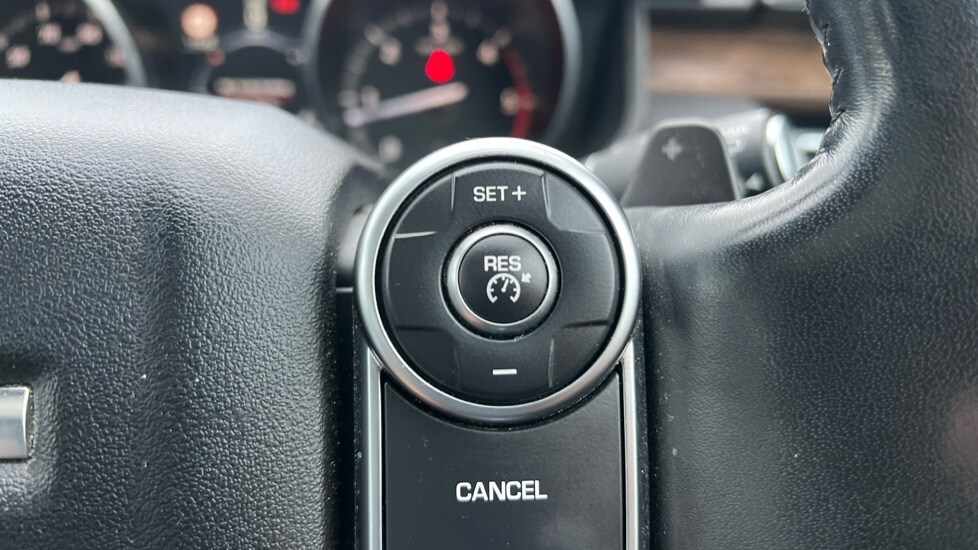Used Land Rover Discovery 2017 for sale - 76273006: Photo 69