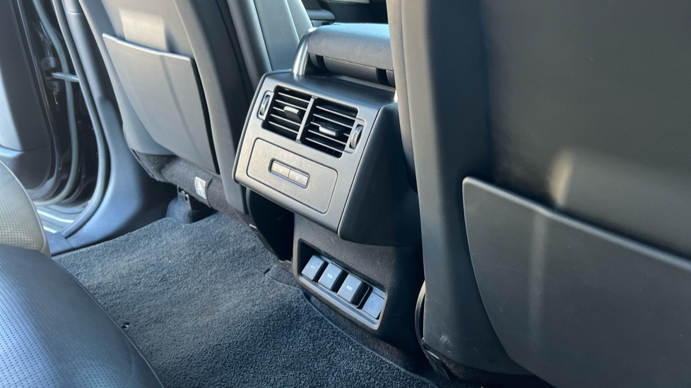 Used Land Rover Discovery 2023 for sale - 76894574: Photo 18