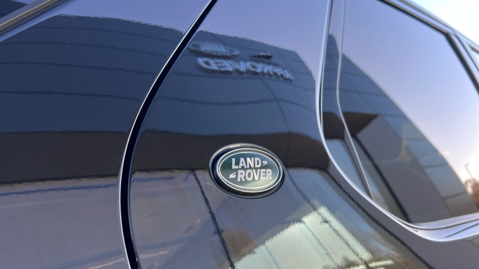 Used Land Rover Discovery 2023 for sale - 76894574: Photo 22