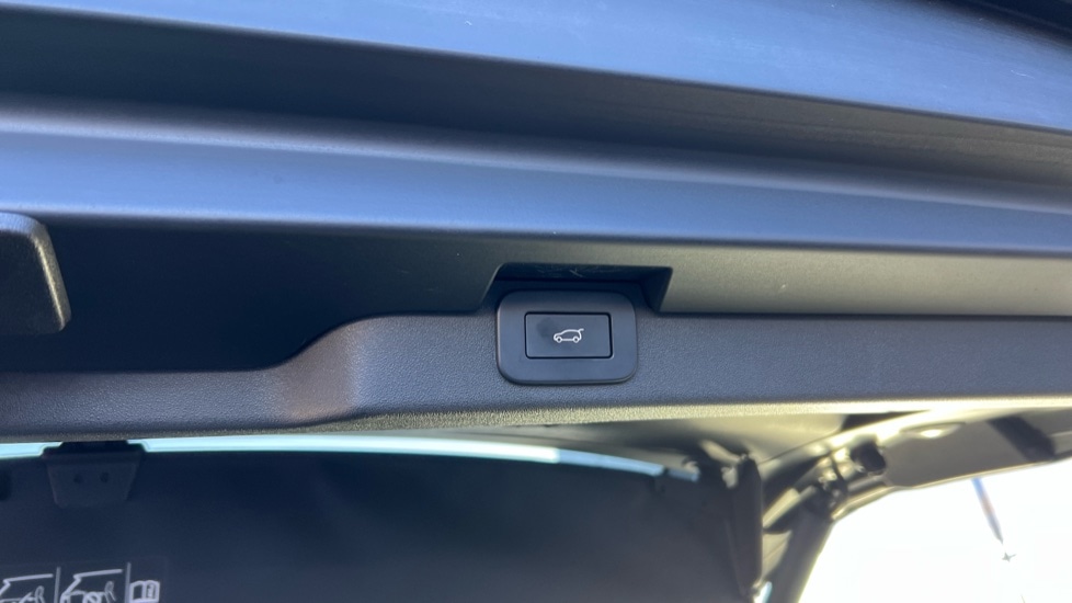 Used Land Rover Discovery 2023 for sale - 76894574: Photo 34