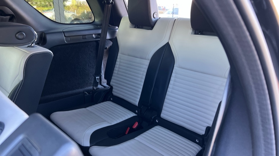 Used Land Rover Discovery 2023 for sale - 76894574: Photo 38