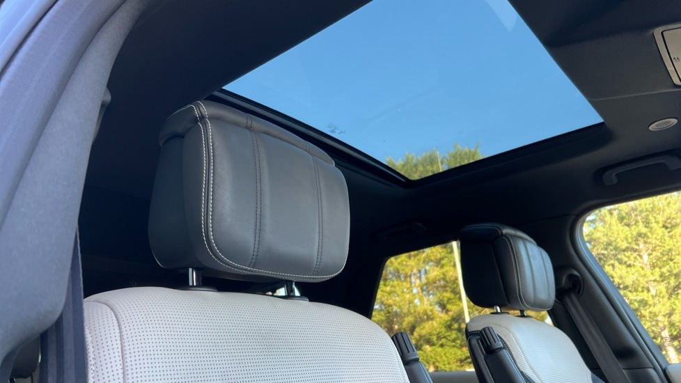 Used Land Rover Discovery 2023 for sale - 76894574: Photo 39