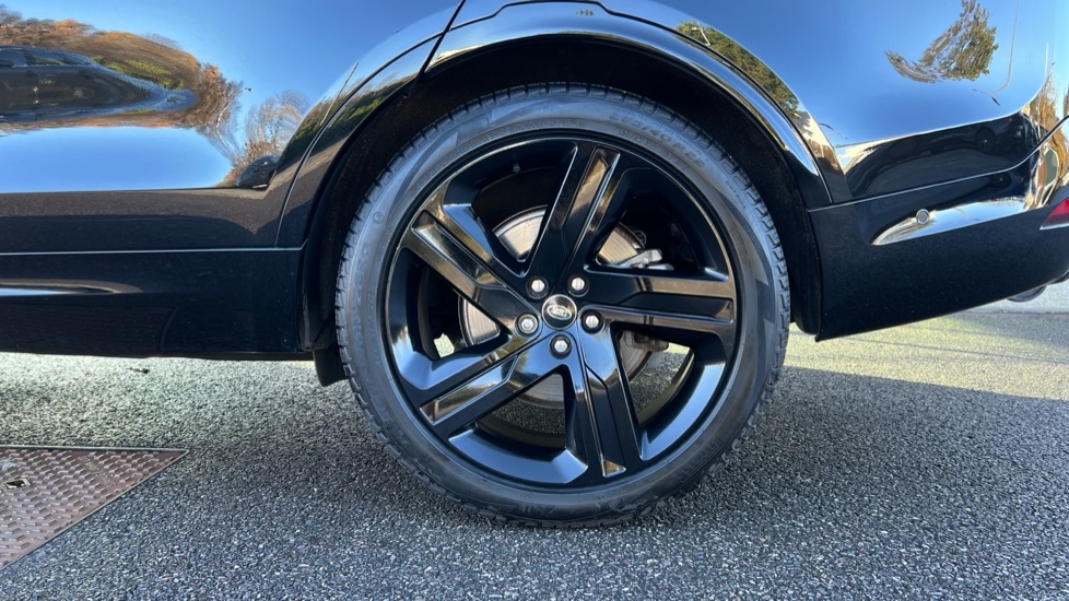 Used Land Rover Discovery 2023 for sale - 76894574: Photo 8