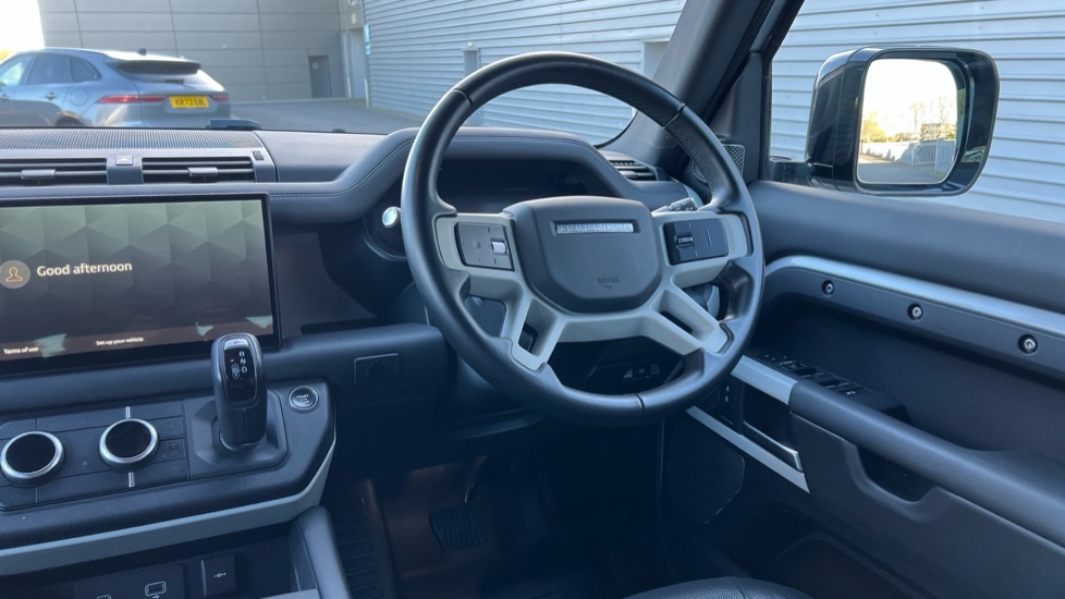 Used Land Rover Defender 2023 for sale - 76894605: Photo 40