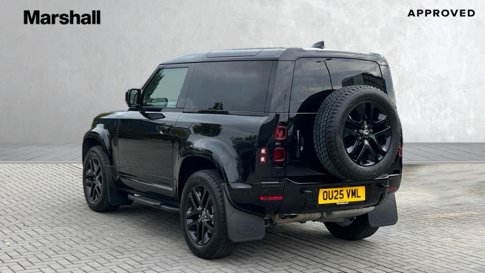 Used Land Rover Defender 2025 for sale - 76139986: Photo 2