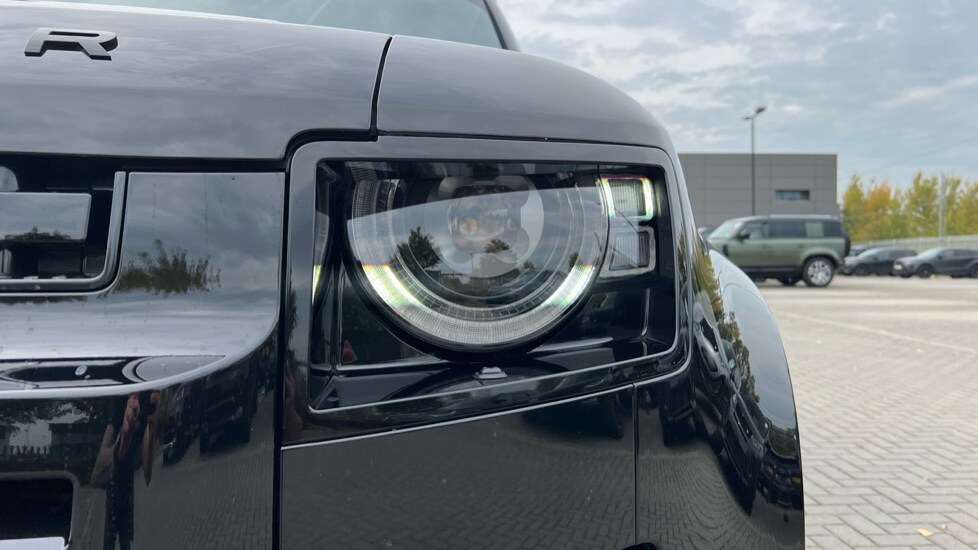 Used Land Rover Defender 2025 for sale - 76139986: Photo 39