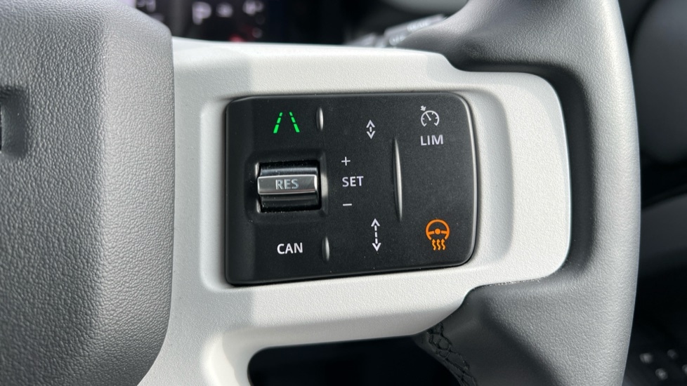 Used Land Rover Defender 2025 for sale - 76139986: Photo 66