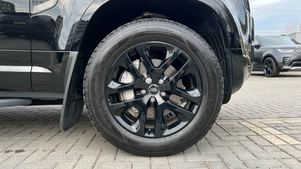 Used Land Rover Defender 2025 for sale - 76139986: Photo 8