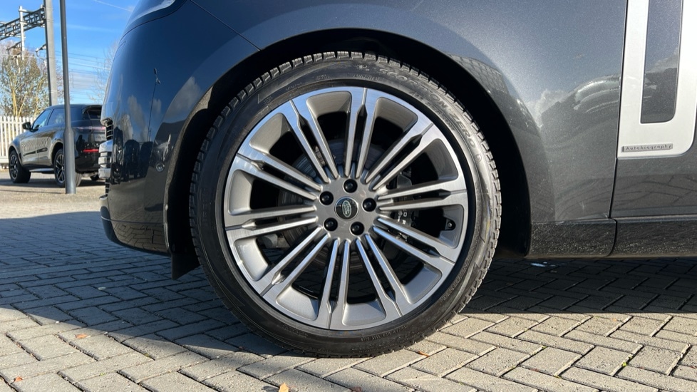 Used Land Rover Range Rover 2024 for sale - 76540049: Photo 31