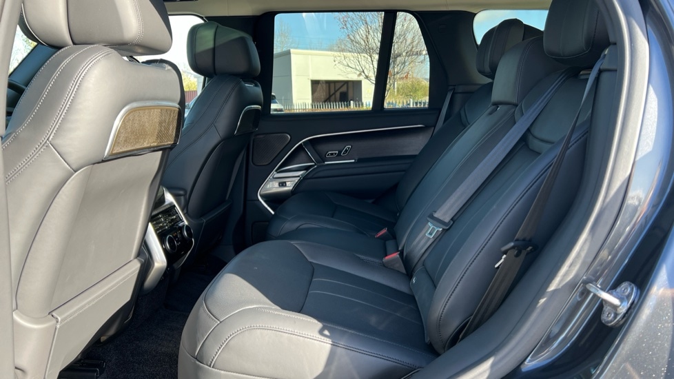 Used Land Rover Range Rover 2024 for sale - 76540049: Photo 4
