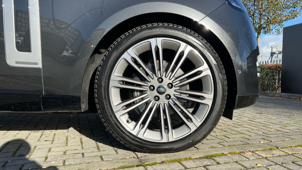 Used Land Rover Range Rover 2024 for sale - 76540049: Photo 8