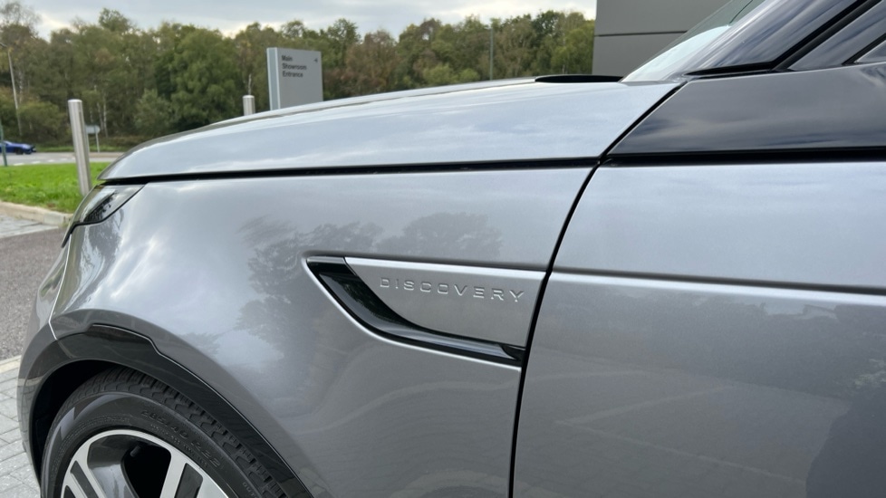 Used Land Rover Discovery 2024 for sale - 76914958: Photo 20
