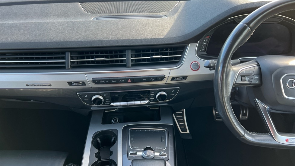 Used Audi Q7 2018 for sale - 76901210: Photo 12
