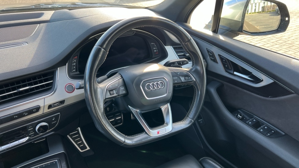 Used Audi Q7 2018 for sale - 76901210: Photo 29