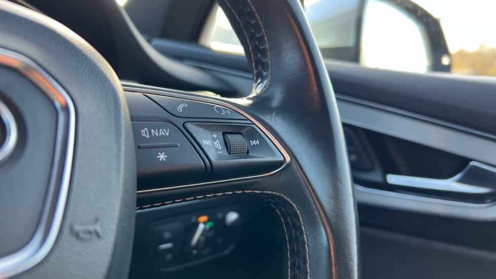 Used Audi Q7 2018 for sale - 76901210: Photo 38