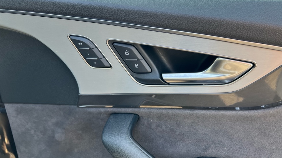 Used Audi Q7 2018 for sale - 76901210: Photo 53