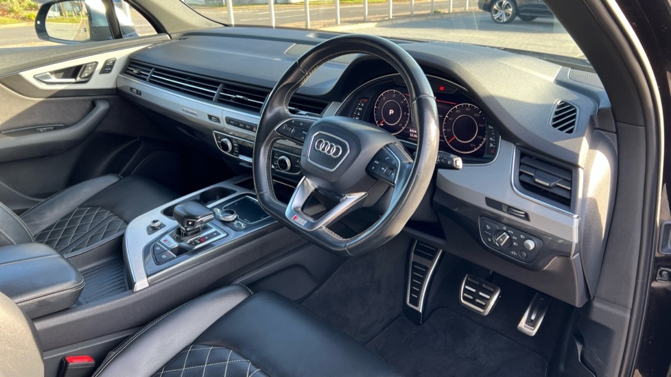 Used Audi Q7 2018 for sale - 76901210: Photo 9