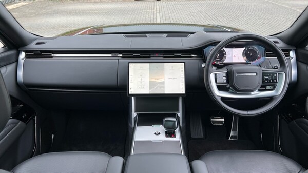 Used Land Rover Range Rover 2025 for sale - 76311995: Photo 9