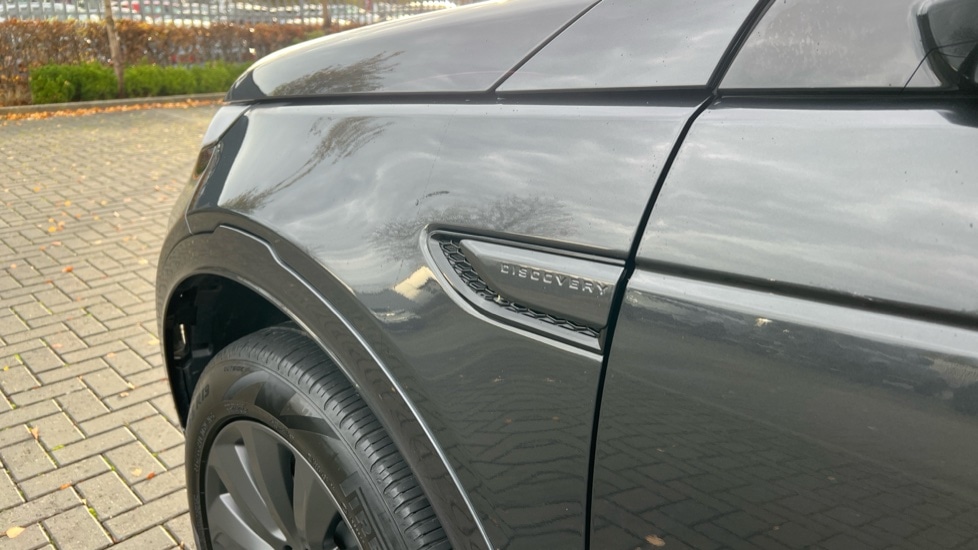 Used Land Rover Discovery Sport 2023 for sale - 76881917: Photo 20