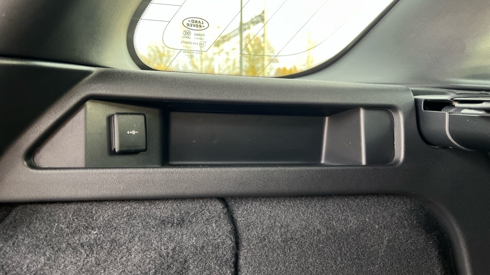 Used Land Rover Discovery Sport 2023 for sale - 76881917: Photo 52