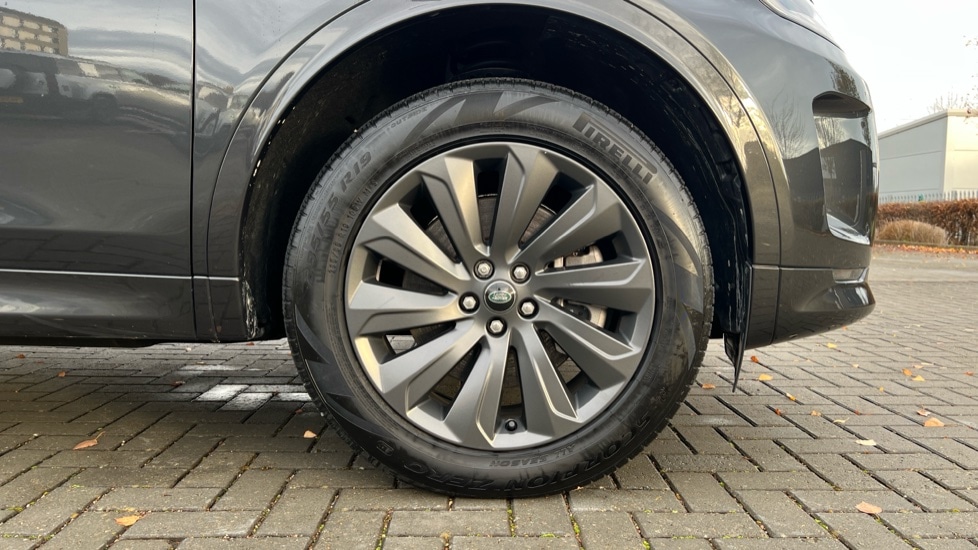 Used Land Rover Discovery Sport 2023 for sale - 76881917: Photo 8