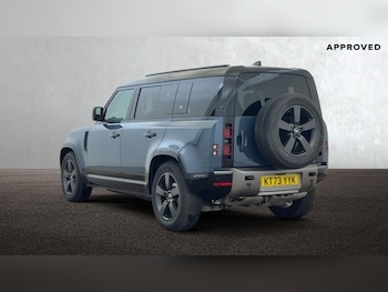 Used Land Rover Defender 2023 for sale - 75534292: Photo