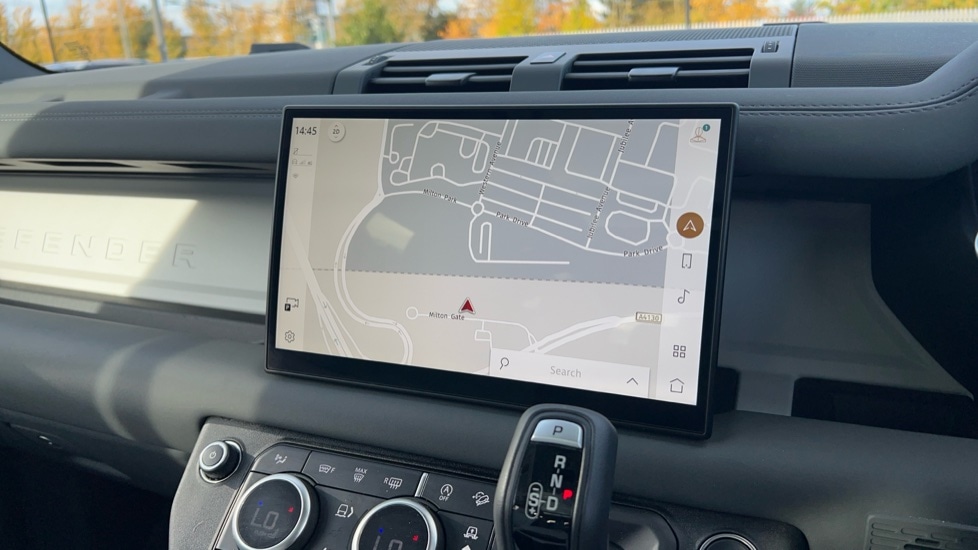 Used Land Rover Defender 2024 for sale - 76597829: Photo 11