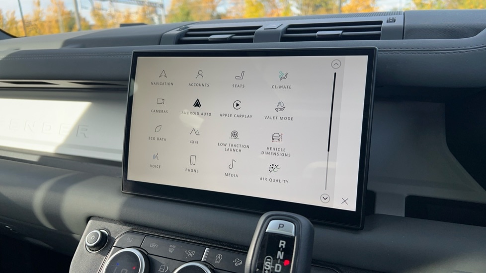 Used Land Rover Defender 2024 for sale - 76597829: Photo 60