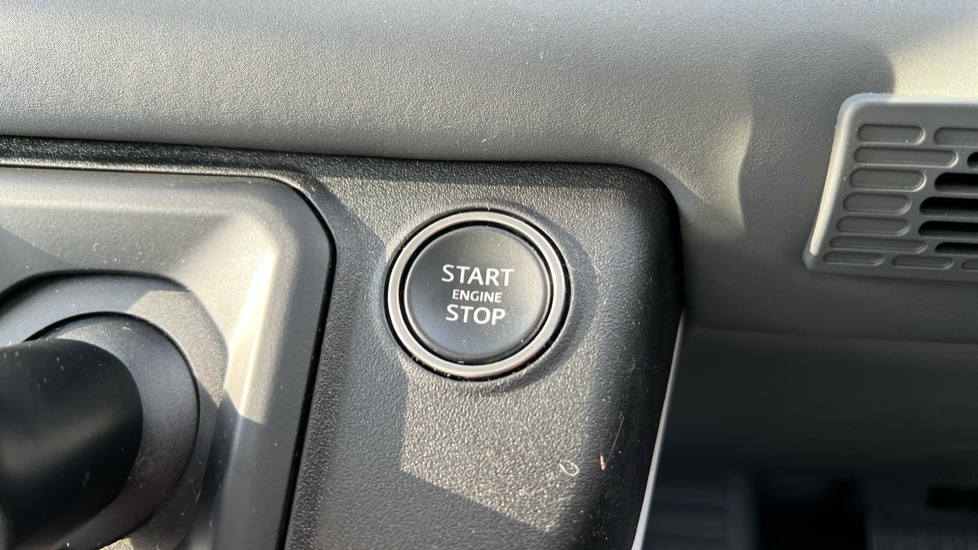 Used Land Rover Defender 2024 for sale - 76597829: Photo 74