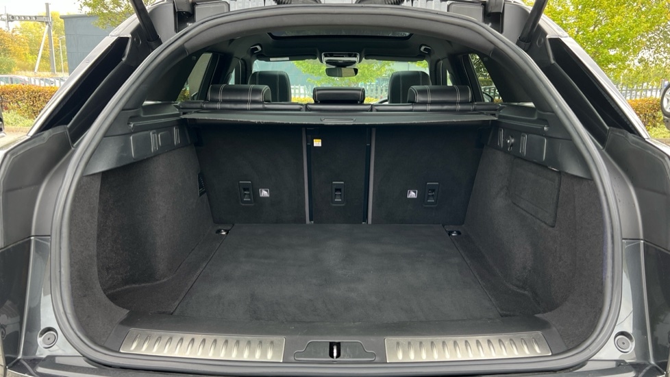 Used Land Rover Range Rover Velar 2018 for sale - 76180214: Photo 10