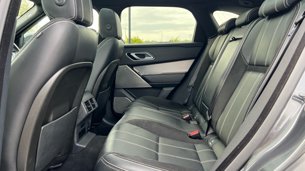 Used Land Rover Range Rover Velar 2018 for sale - 76180214: Photo 4