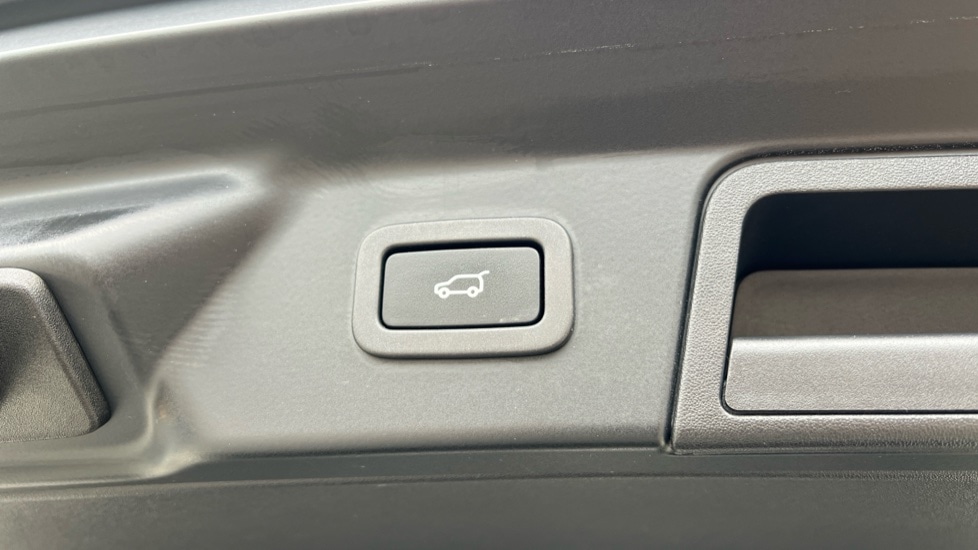 Used Land Rover Range Rover Velar 2018 for sale - 76180214: Photo 53