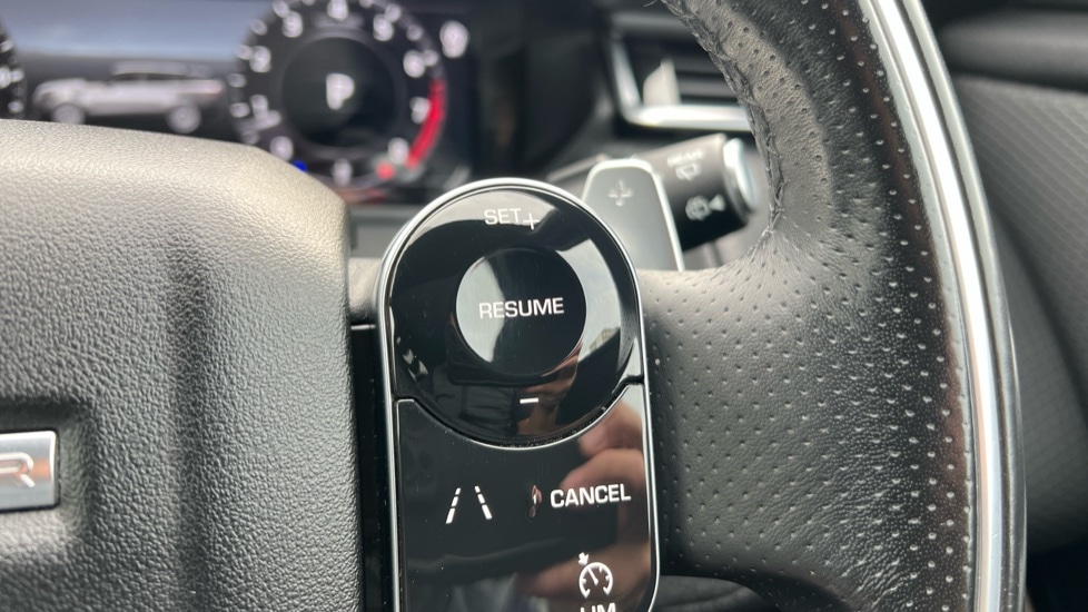 Used Land Rover Range Rover Velar 2018 for sale - 76180214: Photo 65