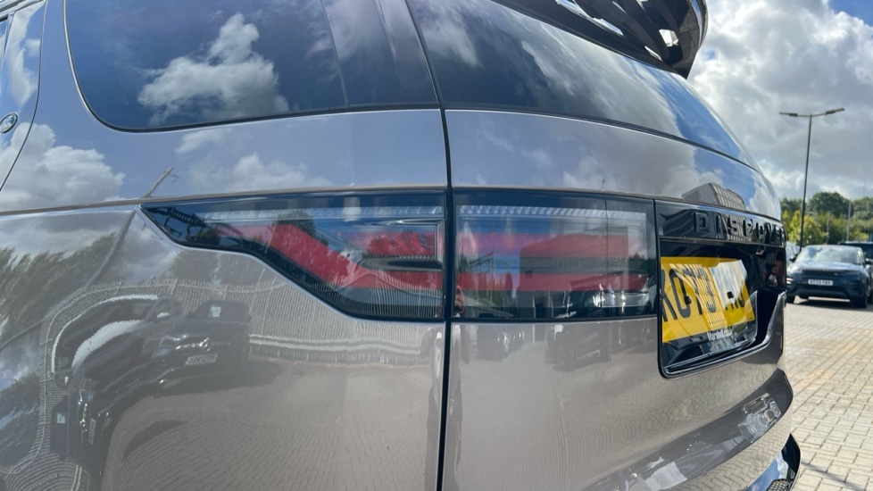 Used Land Rover Discovery 2024 for sale - 76442065: Photo 19