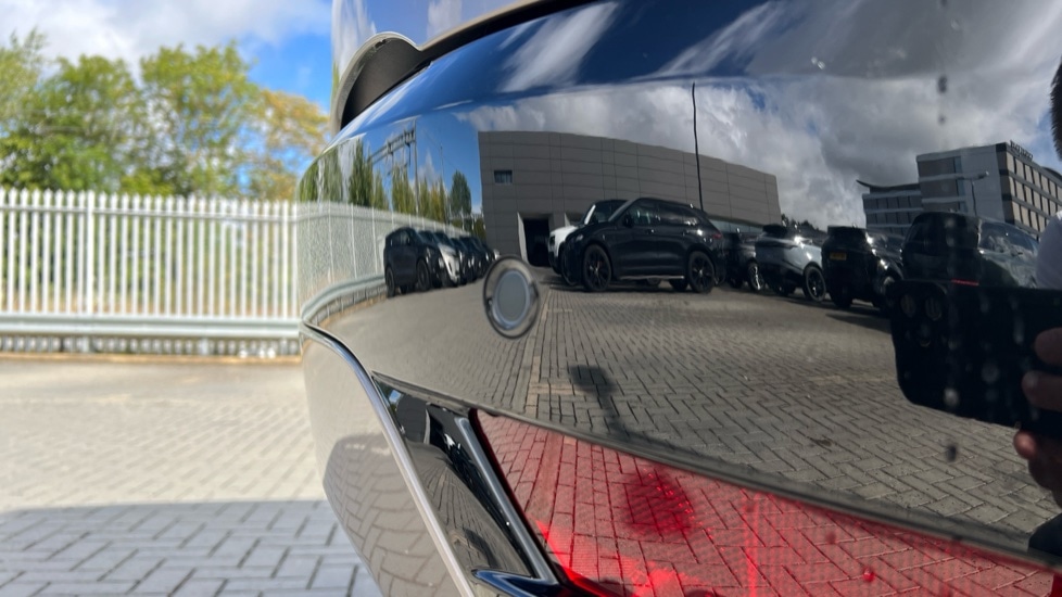 Used Land Rover Discovery 2024 for sale - 76442065: Photo 39