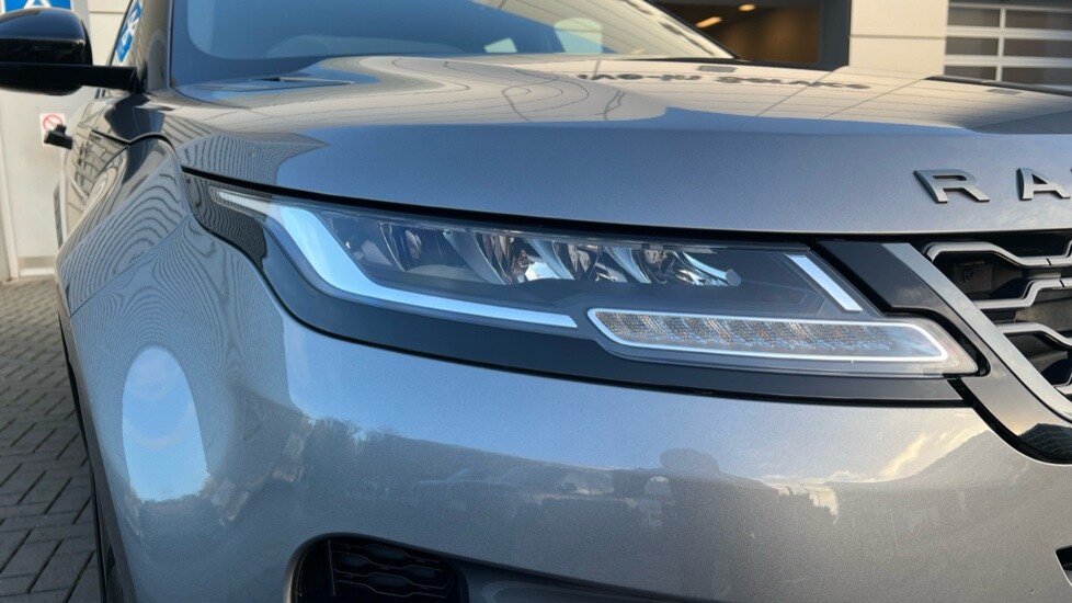 Used Land Rover Range Rover Evoque 2021 for sale - 77057775: Photo 17