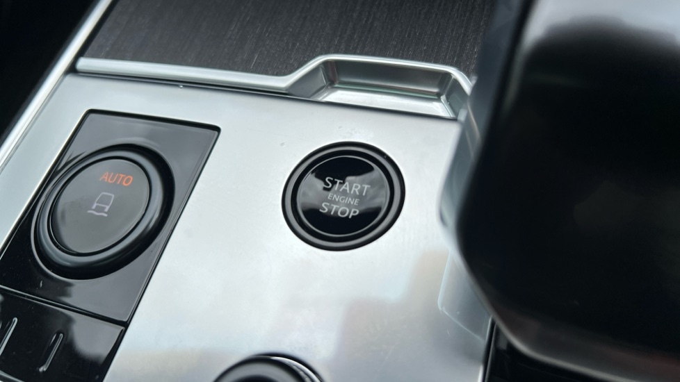 Used Land Rover Range Rover 2023 for sale - 76709603: Photo 84